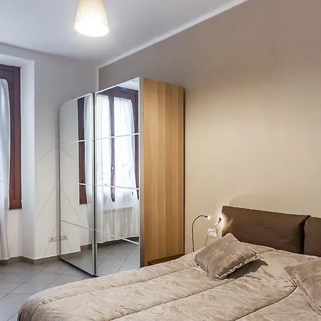 Navigli Near Metro & Wifi شقة *